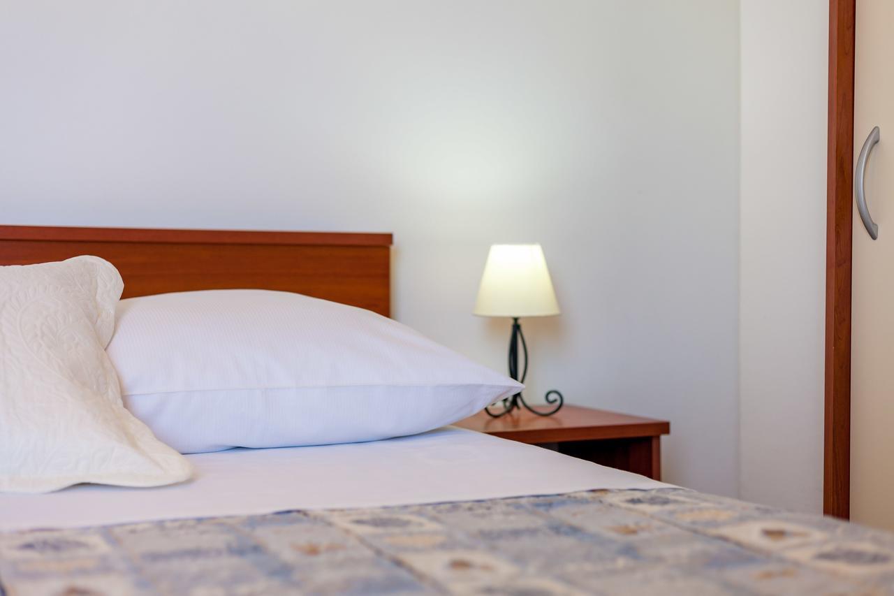 Rooms Marinac Подстрана Экстерьер фото